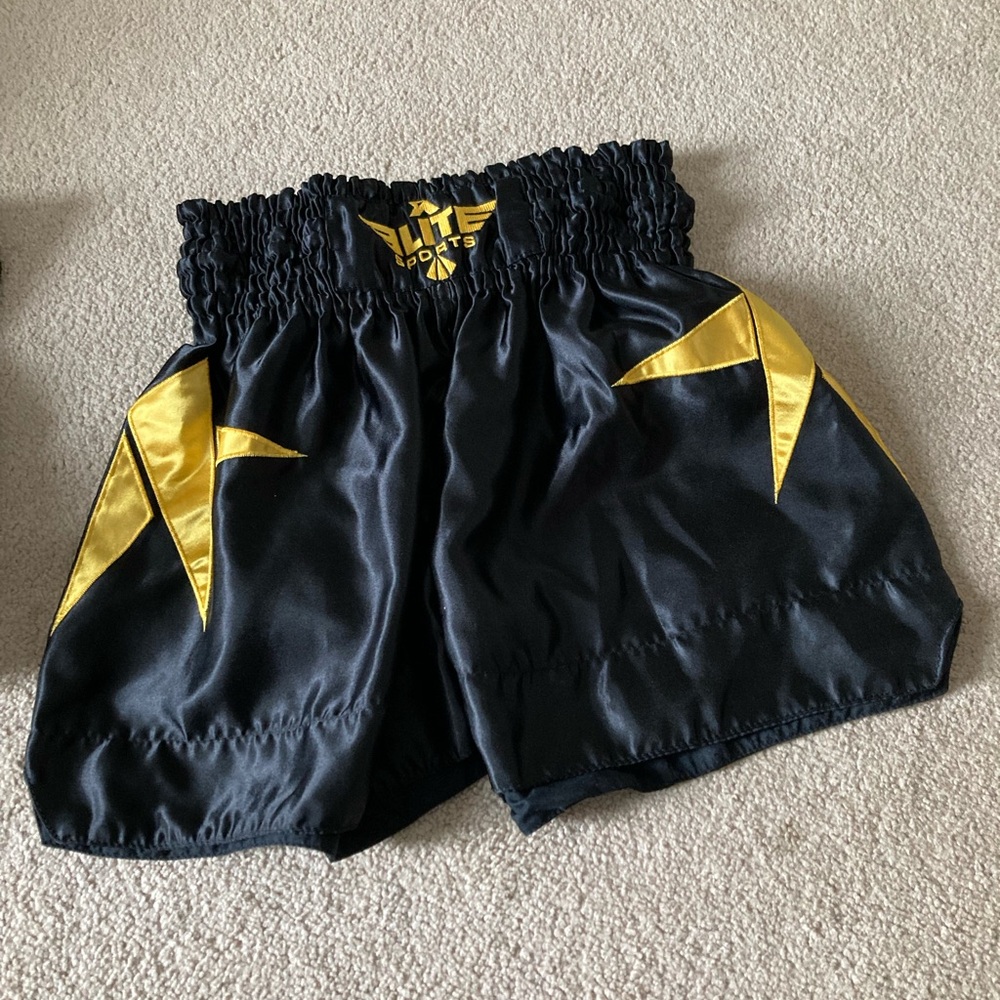 Elite Muay Thai Shorts Polyester Black/Gold Adult M